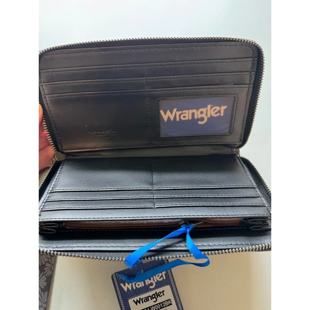 Wrangler Womens Black Daisy Floral Zip Around Wristlet Wallet‎ Many Pockets NEW